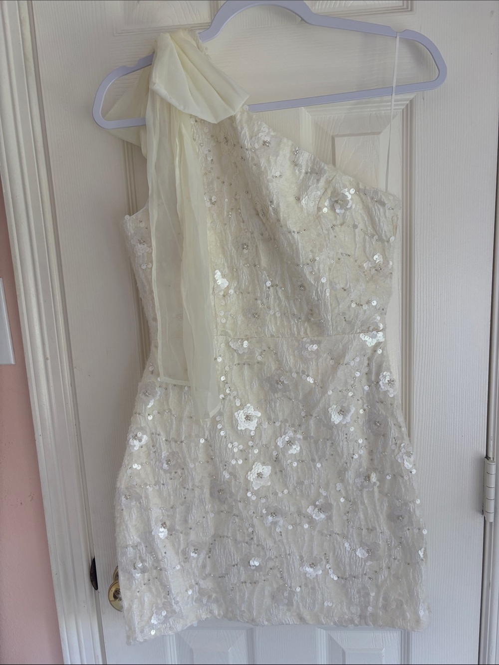 EB Luxe LA One-Shoulder Ivory Sequin Party Dress Size Small